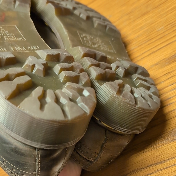 Dr Martens 3989 Leather Brogue Derbys - Picture 9 of 11